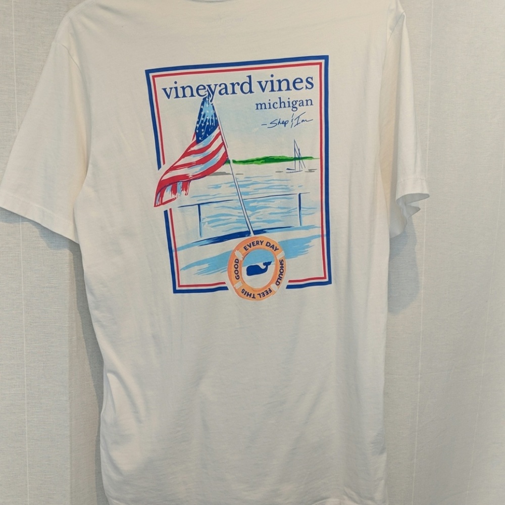 Mens Vineyard Vines Michigan shirt S small